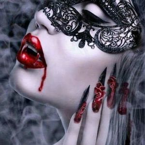 Meet your Posher, April